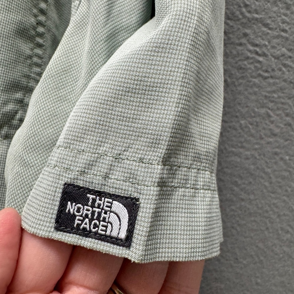 The North Face Button Down Shirt Mens XL Short Sleeve Sage Green Hiking Gorpore - Picture 6 of 8